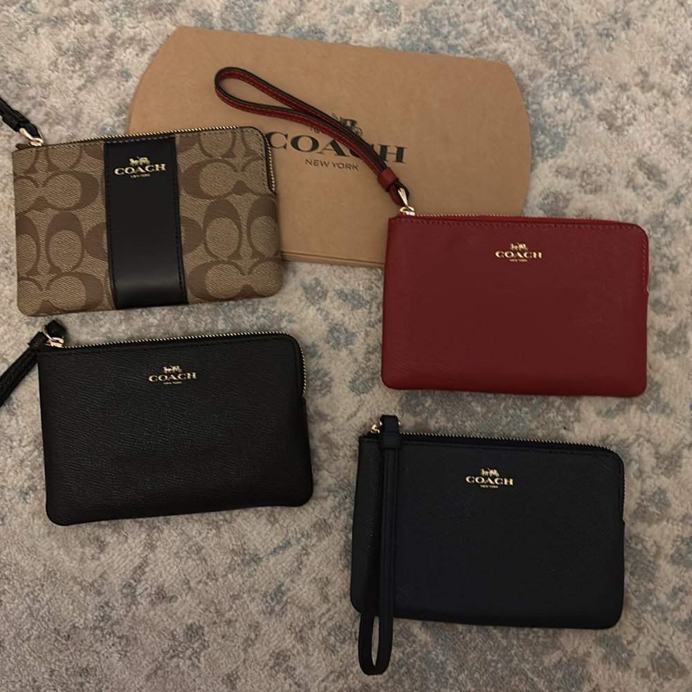 1 NWT coach wristlet